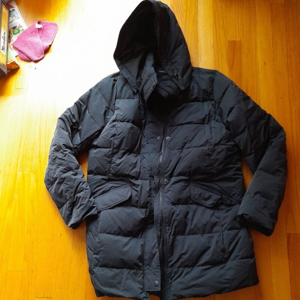 Woman's Lands' End Down Coat, Black, Size XL, 18